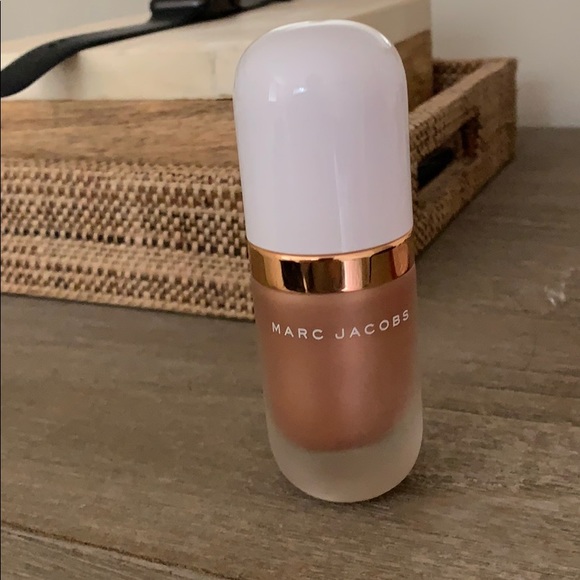 Marc Jacobs Other - Marc Jacobs coconut gel highlight Marc Jacobs Other - Marc Jacobs coconut gel highlight